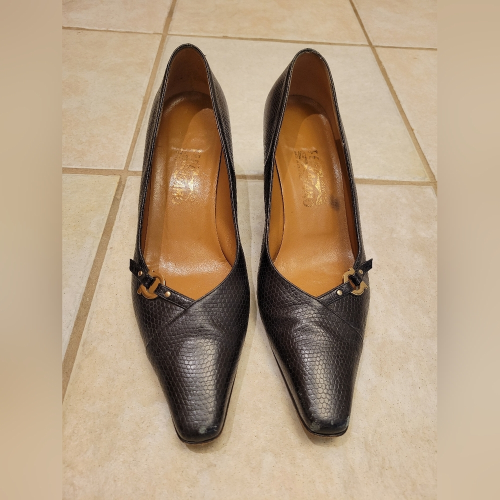Salvatore Ferragamo Black Pumps Size 10